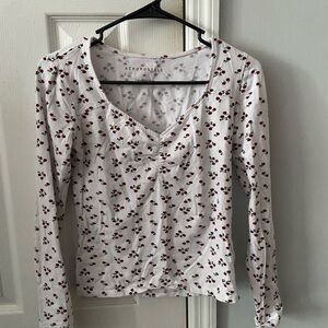 Aeropostale White Floral Women's Top